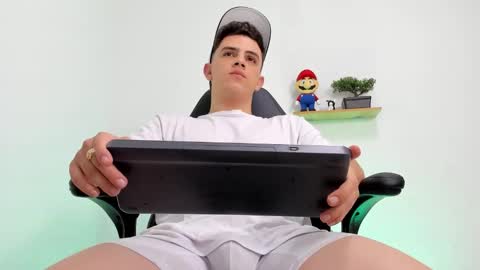 Snapshot of mikecooper_ chatting on 10-30-25, 12:34 Mike Cooper online show from 10-30-25, 12:34