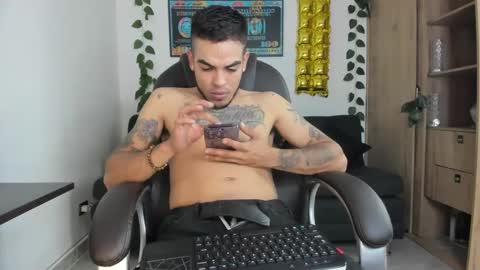 Snapshot of mikee_scooth chatting on 12-29-24, 07:17 mikee_scooth online show from 12-29-24, 07:17