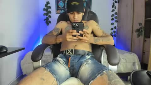 Snapshot of mikee_scooth chatting on 02-17-25, 05:14 mikee_scooth online show from 02-17-25, 05:14