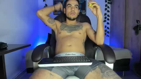 Snapshot of mikee_scooth chatting on 03-11-25, 07:04 mikee_scooth online show from 03-11-25, 07:04