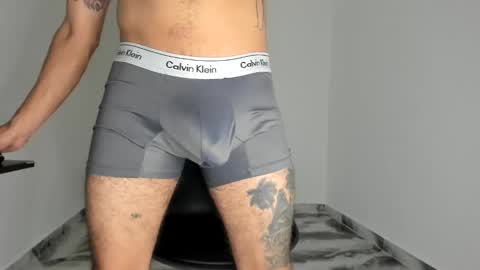 mikee_scooth online show from 12-22-25, 07:33