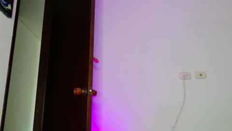 mikegaitan1 online show from 10-20-25, 09:48