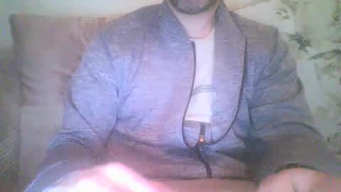 Snapshot of mikehockishuge9 chatting on 01-19-25, 12:28 mikehockishuge9 online show from 01-19-25, 12:28