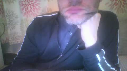 Snapshot of mikehockishuge9 chatting on 01-22-25, 11:32 mikehockishuge9 online show from 01-22-25, 11:32