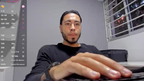 Snapshot of mikesantoss1 chatting on 10-25-25, 10:15 Mike online show from 10-25-25, 10:15