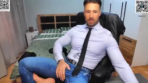 Mike    online show from 01-30-25, 01:31