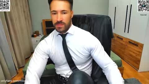 Mike    online show from 12-02-25, 04:02