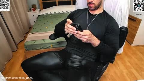 Mike    online show from 03-22-26, 04:21