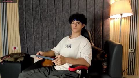 mikey_banji online show from 09-12-25, 04:23