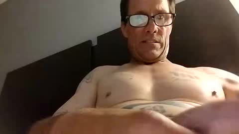 mikeyb1904128131 online show from 09-23-25, 02:03