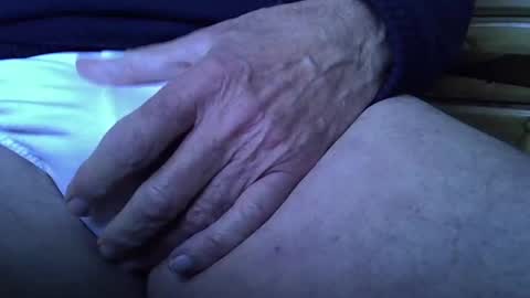 mikeybed online show from 12-17-24, 12:33