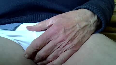 mikeybed online show from 02-18-25, 02:16