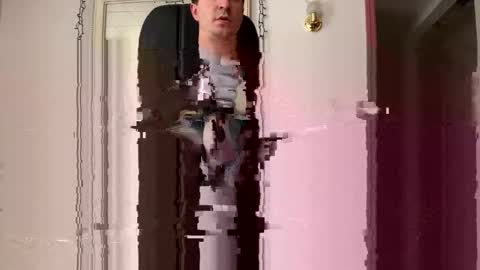 Snapshot of mikeydubs10 chatting on 03-17-26, 06:44 mikeydubs10 online show from 03-17-26, 06:44