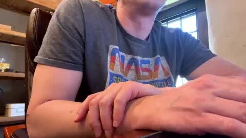 Snapshot of mikeydubs10 chatting on 04-08-26, 05:35 mikeydubs10 online show from 04-08-26, 05:35