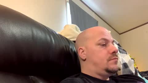 Snapshot of mikeylikesit2222 chatting on 12-25-24, 08:50 mikeylikesit2222 online show from 12-25-24, 08:50