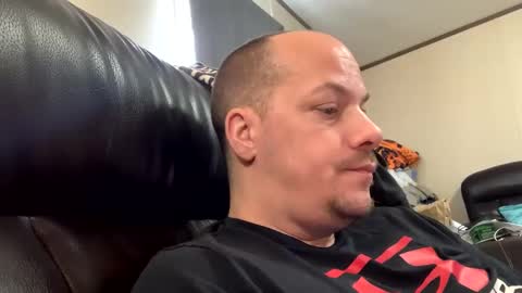 Snapshot of mikeylikesit2222 chatting on 02-01-25, 06:29 mikeylikesit2222 online show from 02-01-25, 06:29