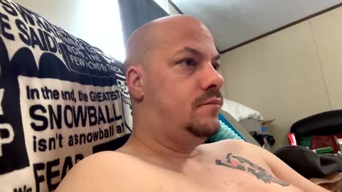 Snapshot of mikeylikesit2222 chatting on 02-22-25, 04:19 mikeylikesit2222 online show from 02-22-25, 04:19