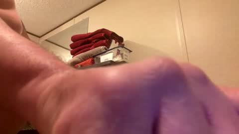 Snapshot of mikeylikesit2222 chatting on 04-09-26, 03:39 mikeylikesit2222 online show from 04-09-26, 03:39