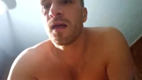 Snapshot of mikeylove92 chatting on 01-25-25, 05:51 Mikey b online show from 01-25-25, 05:51