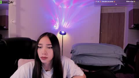 Snapshot of mikeyvioleta chatting on 05-07-26, 02:28 VIOLETAMIKE online show from 05-07-26, 02:28