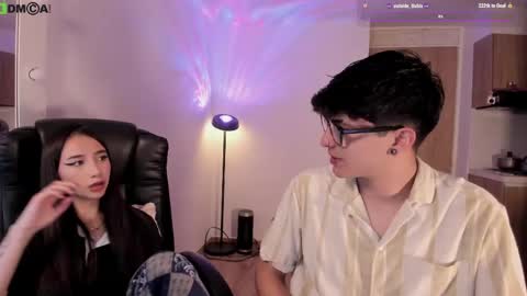 Snapshot of mikeyvioleta chatting on 05-27-26, 08:33 VIOLETAMIKE online show from 05-27-26, 08:33