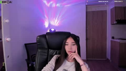 Snapshot of mikeyvioleta chatting on 06-03-26, 09:34 VIOLETAMIKE online show from 06-03-26, 09:34