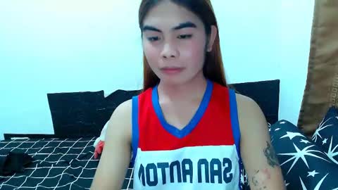 Snapshot of mikhaylaanderson chatting on 05-19-26, 06:47 Mikhayla online show from 05-19-26, 06:47