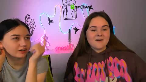 miki_ti online show from 12-18-25, 06:08