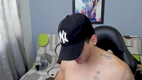 Snapshot of mikke_love chatting on 02-09-25, 03:01 MIKKE online show from 02-09-25, 03:01