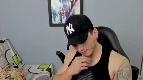 Snapshot of mikke_love chatting on 02-11-25, 02:13 MIKKE online show from 02-11-25, 02:13