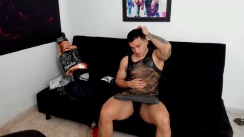 Snapshot of mikke_love chatting on 09-19-25, 03:02 MIKKE online show from 09-19-25, 03:02