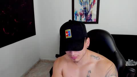 Snapshot of mikke_love chatting on 10-11-25, 02:59 MIKKE online show from 10-11-25, 02:59