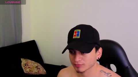 MIKKE online show from 02-15-26, 04:14