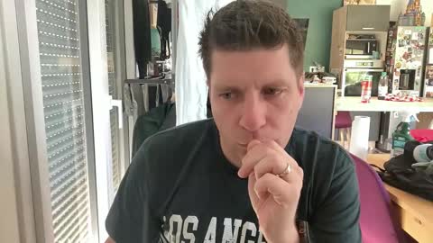 Snapshot of miklp8463 chatting on 03-10-26, 07:57 miklp8463 online show from 03-10-26, 07:57