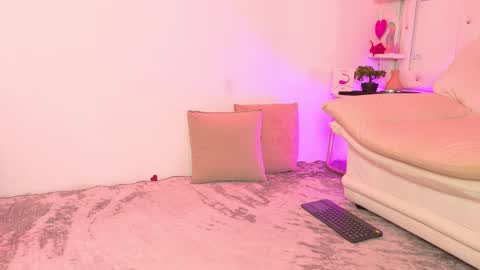 Mikoto Urb online show from 09-18-25, 08:44