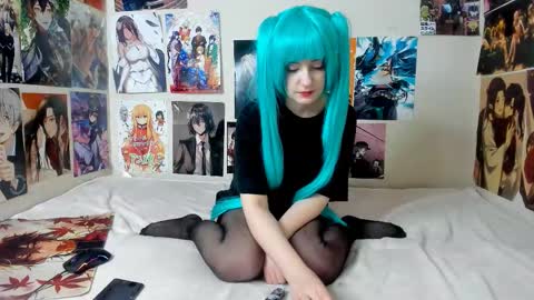 miku_frost online show from 03-02-26, 11:44