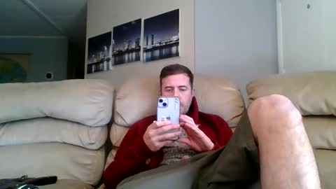 Snapshot of mikuchan_jp chatting on 12-16-25, 11:10 FATdickBOY online show from 12-16-25, 11:10