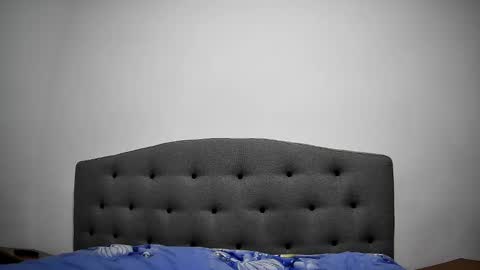 Snapshot of mikyloveu chatting on 12-11-24, 02:44 Mikyloveu online show from 12-11-24, 02:44