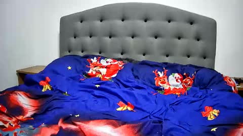 Snapshot of mikyloveu chatting on 12-19-24, 07:18 Mikyloveu online show from 12-19-24, 07:18