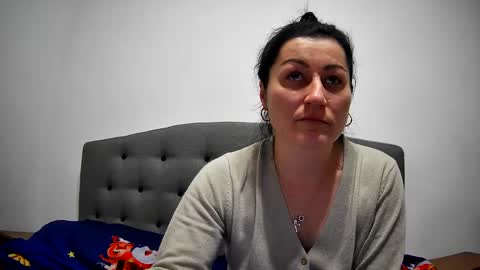 Snapshot of mikyloveu chatting on 12-20-24, 06:02 Mikyloveu online show from 12-20-24, 06:02