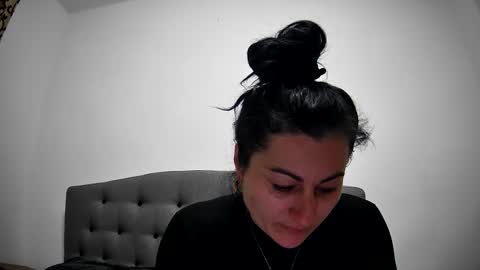 Snapshot of mikyloveu chatting on 02-04-25, 07:22 Mikyloveu online show from 02-04-25, 07:22