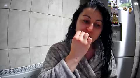 Snapshot of mikyloveu chatting on 02-26-25, 03:19 Mikyloveu online show from 02-26-25, 03:19