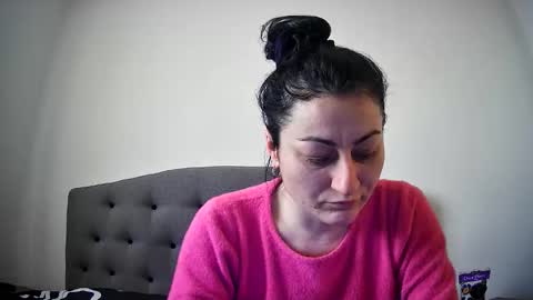 Snapshot of mikyloveu chatting on 03-03-26, 03:29 Mikyloveu online show from 03-03-26, 03:29