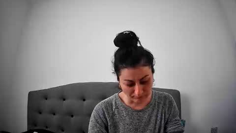 Snapshot of mikyloveu chatting on 03-07-26, 03:09 Mikyloveu online show from 03-07-26, 03:09