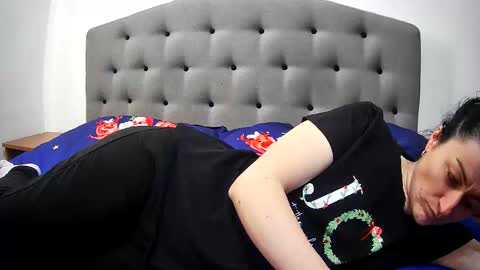 Snapshot of mikyloveu chatting on 04-01-26, 02:14 Mikyloveu online show from 04-01-26, 02:14