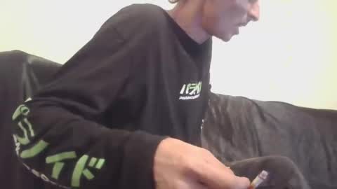 Snapshot of mikyzazo chatting on 11-16-25, 07:30 Miky Zazo online show from 11-16-25, 07:30