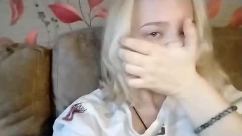 Mila 420 online show from 09-14-25, 01:43