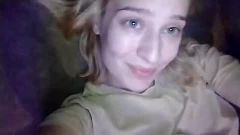 Mila 420 online show from 09-21-25, 04:30