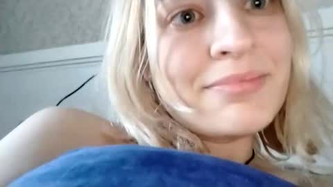 Mila 420 online show from 10-18-25, 12:39