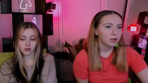 mila_glow online show from 11-05-25, 12:49